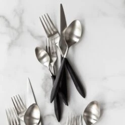Ares Argento & Black Five-Piece Place Setting -Famous Cutlery Store ARS 9800SB 2100 web3 1800x1800