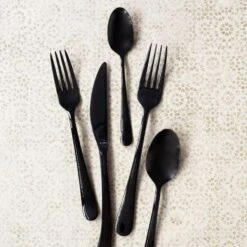 Settimocielo Five-Piece Place Setting -Famous Cutlery Store SLO 9800B 2100 web3 15eb6575 1261 4861 85e0 0be3ac4c079b 1800x1800