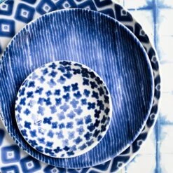 Santorini Diamond Medium Serving Bowl -Famous Cutlery Store VSAN 003031 LSALT 4 1800x1800