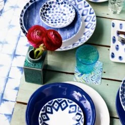 Santorini Diamond Medium Serving Bowl -Famous Cutlery Store VSAN 003031 LSALT 7 1800x1800